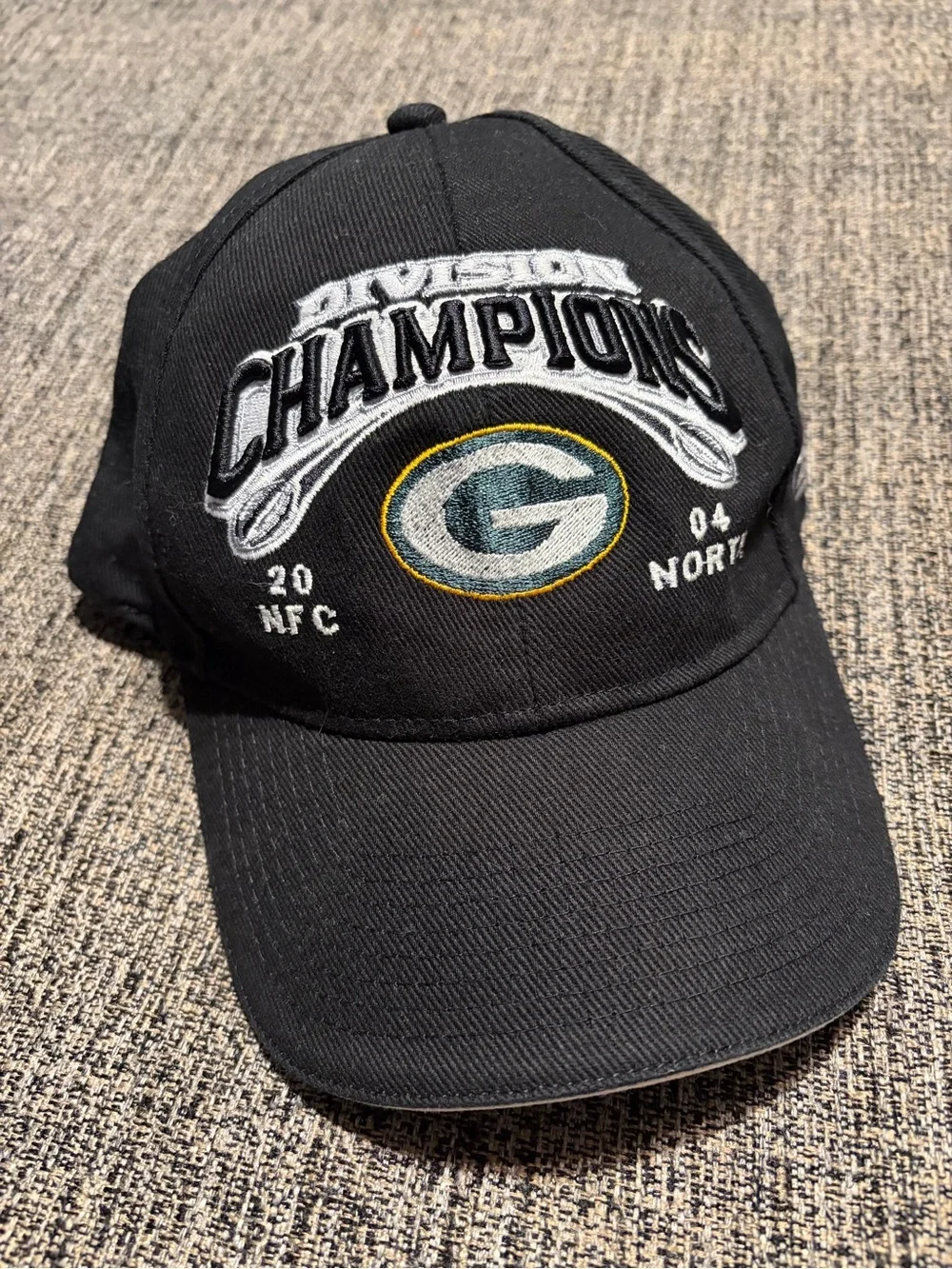 Green Bay Packers 2004 NFC North Division Champions Reebok adjustable hat black